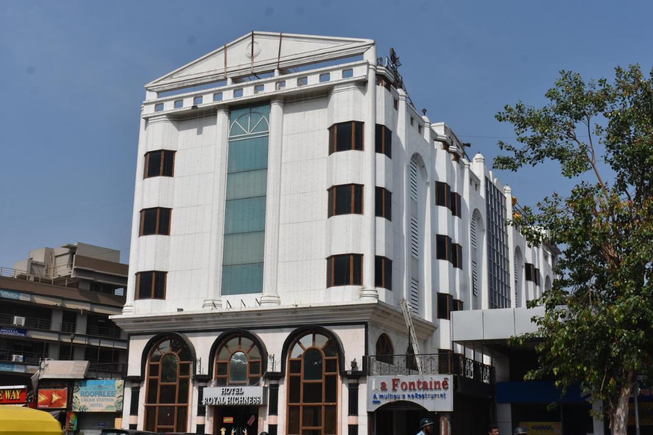 Hotel Royal Highness Ahmedabad Eksteriør bilde